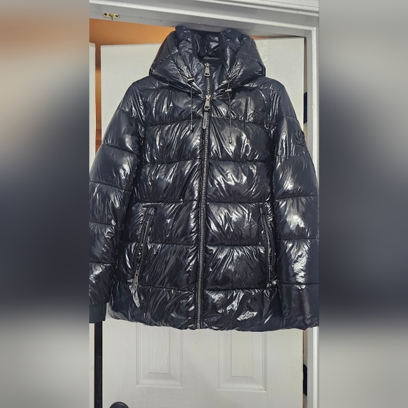 DKNY Women's Puffer Coat, specifically a style featuring a double hood and zippe - Picture 9 of 14